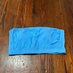 Swimsuit top. Size:L